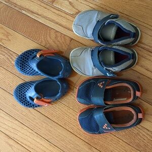 Vivobarefoot Lot of toddler shoes